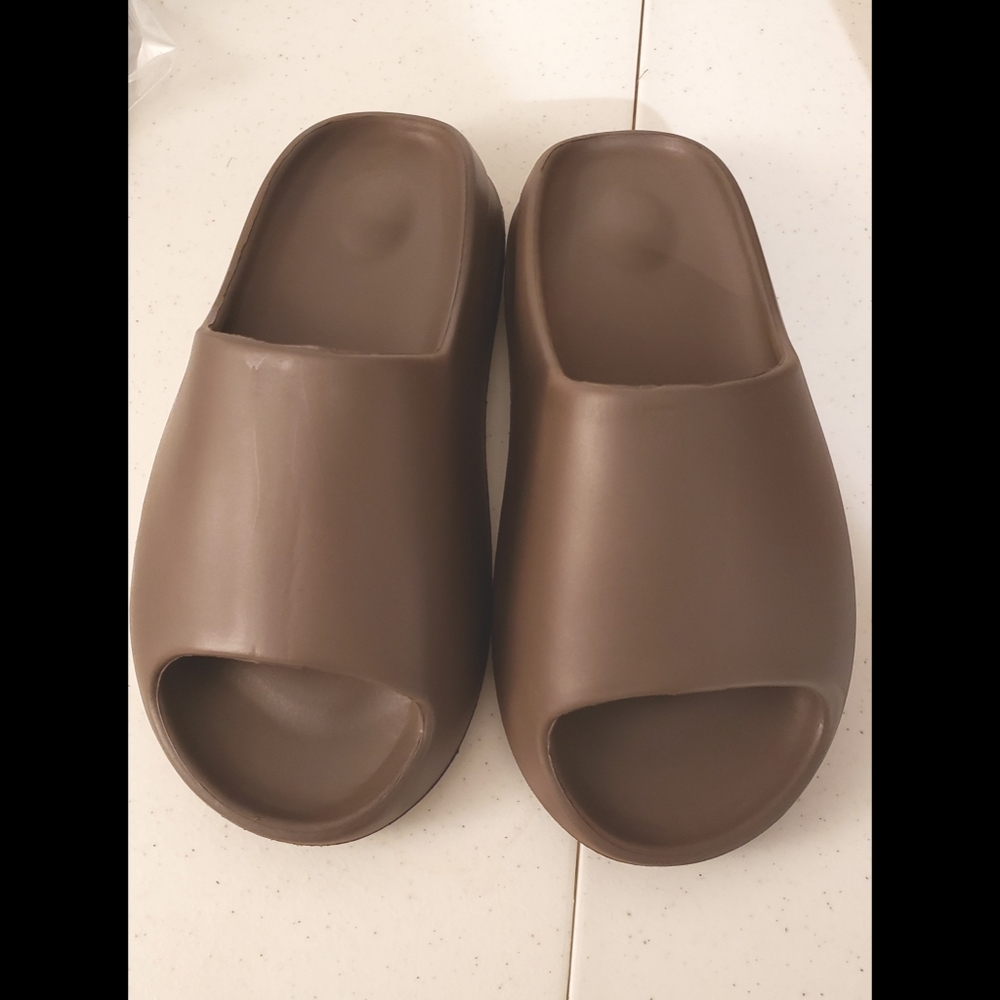 FOAM SLIDES HOUSE SLIPPERS Men's size - 10 - 11 | EU 44 - 45